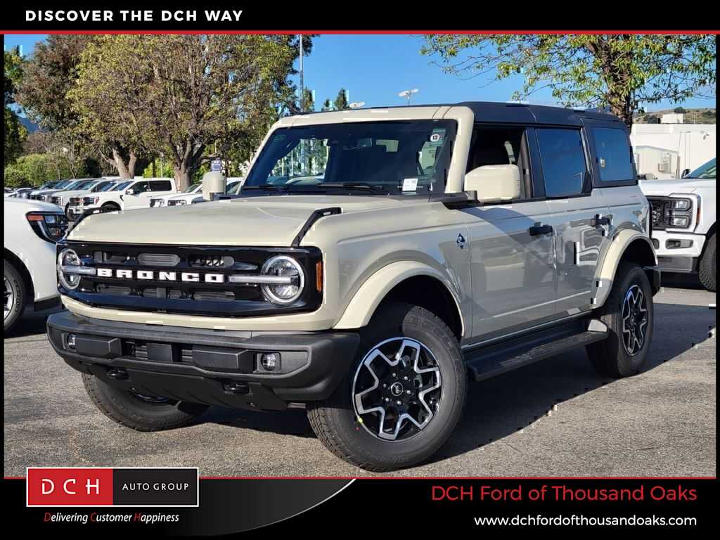 DESERT_SAND 2026 Ford Bronco Outer Banks 4-Door 4WD SUV / Crossover Four-Wheel Drive Automatic