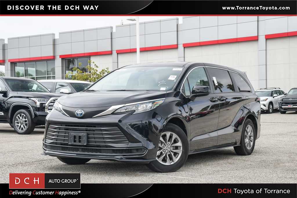 Midnight Black Metallic 2025 Toyota Sienna Minivan Front-Wheel Drive Continuously Variable Transmission