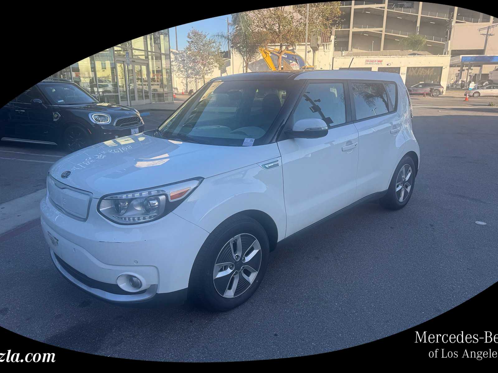 Clear White 2017 Kia Soul EV Wagon Front-Wheel Drive Automatic