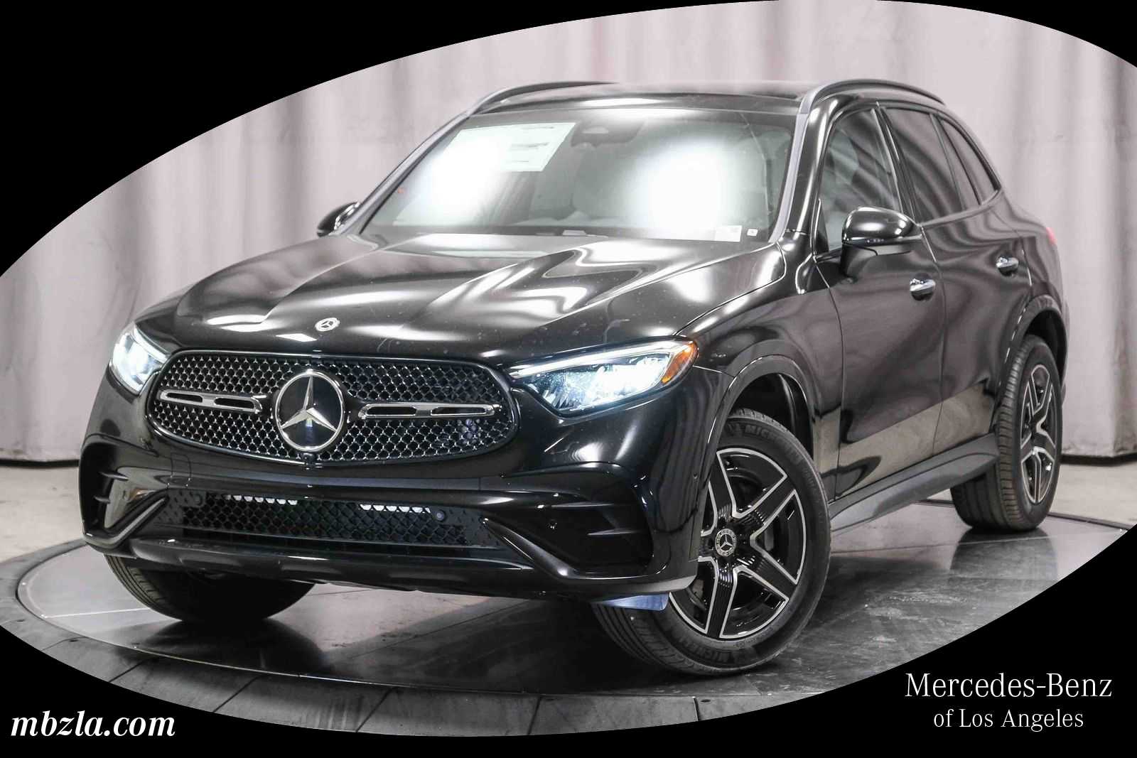 Obsidian Black Metallic 2026 Mercedes-Benz GLC SUV / Crossover Rear-Wheel Drive 9-Speed Automatic