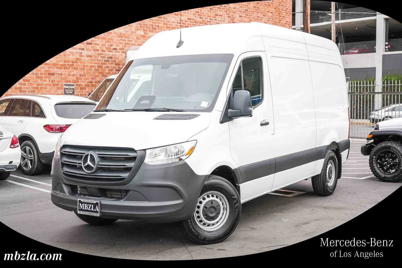 Arctic White 2025 Mercedes-Benz Sprinter Cargo 2500 144 RWD Van Rear-Wheel Drive 9-Speed Automatic