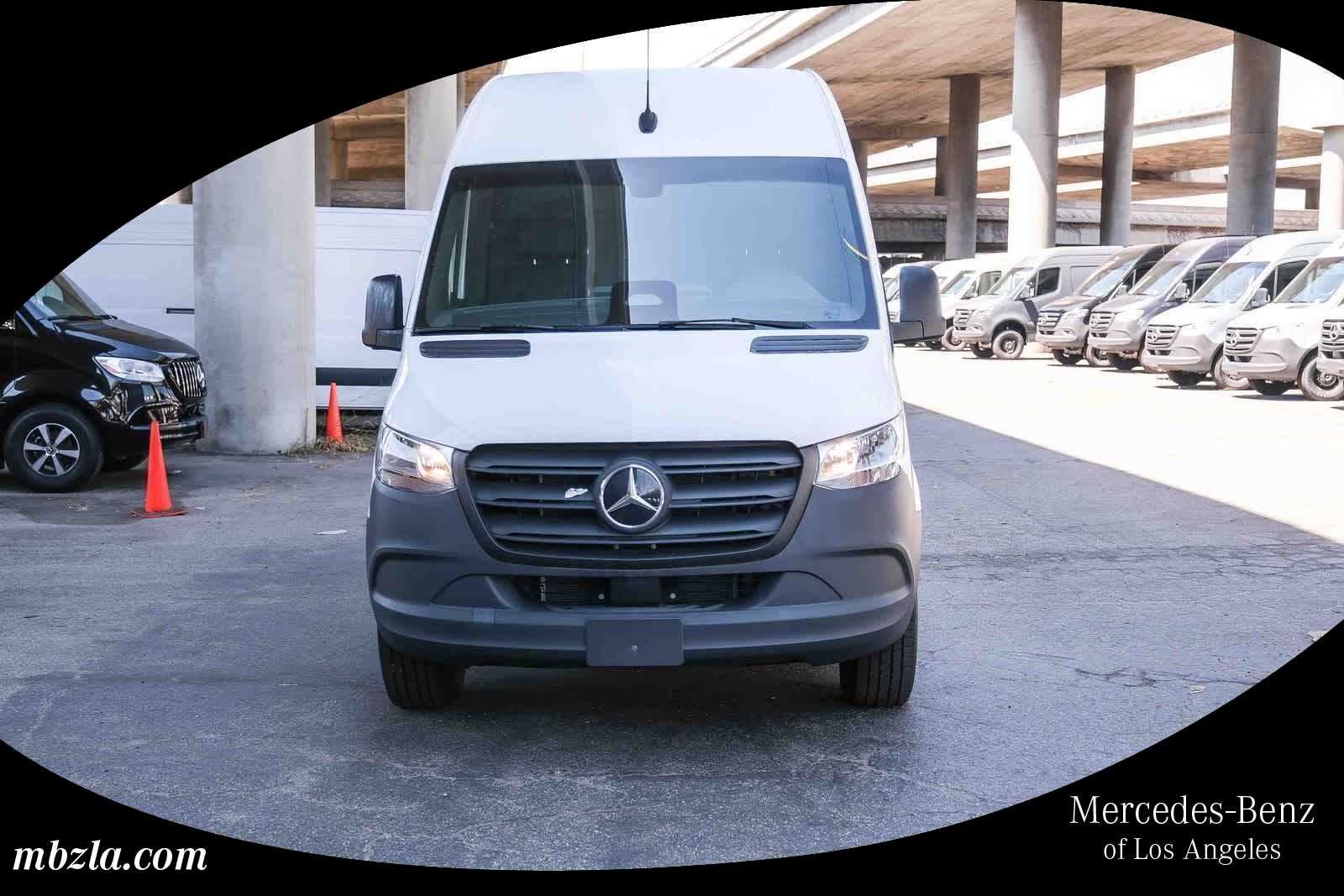 Arctic White 2025 Mercedes-Benz eSprinter Van Rear-Wheel Drive 1-Speed Automatic