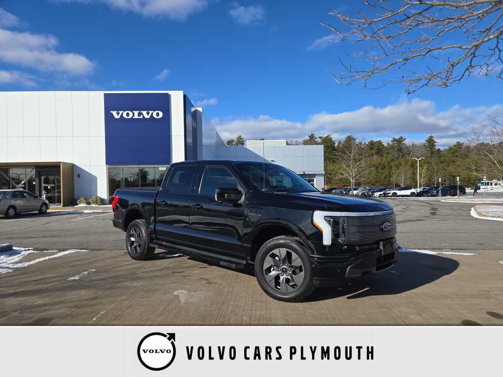 2022 Ford F-150 Lightning Lariat SuperCrew AWD