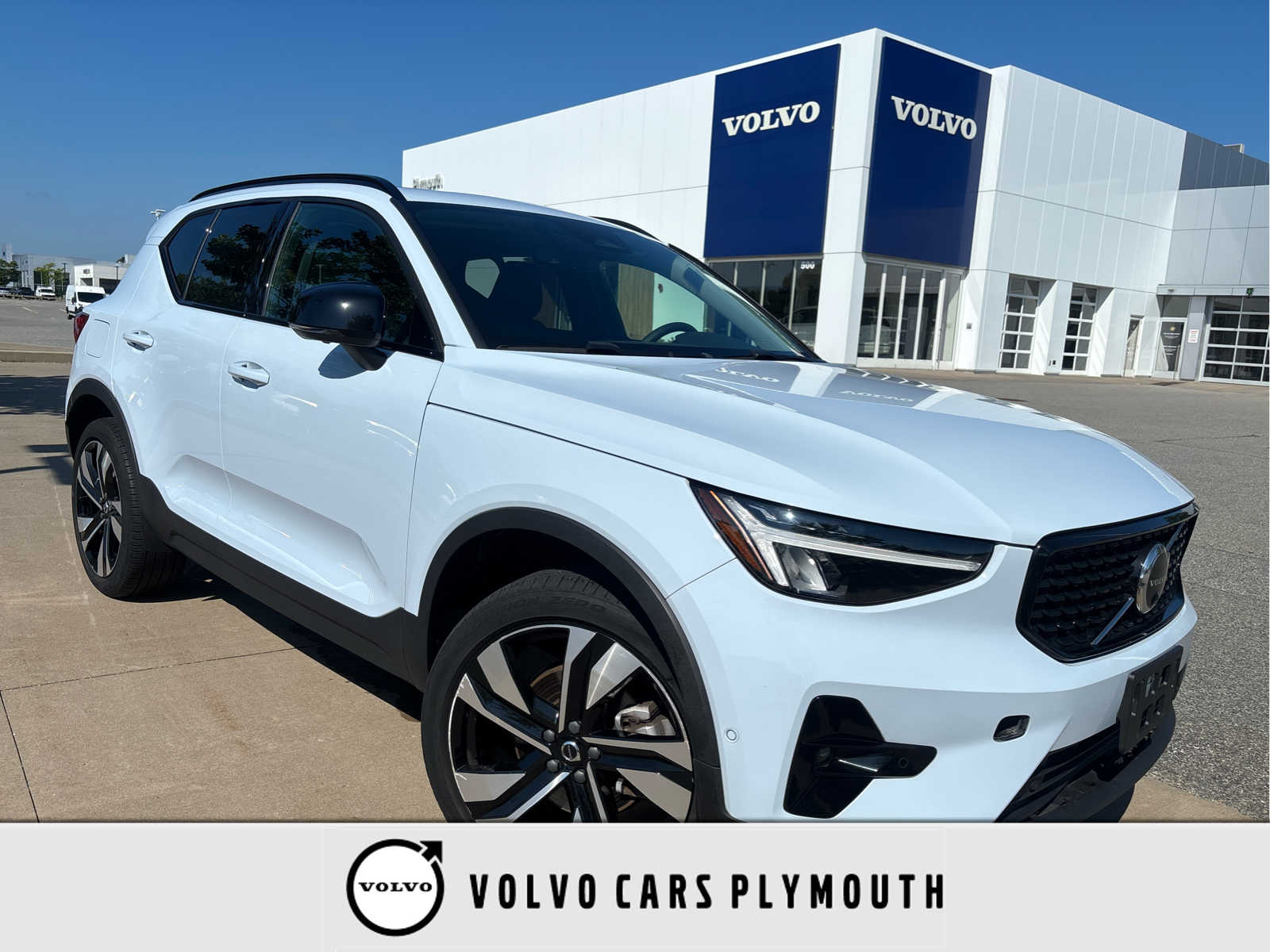 Cloud Blue 2024 Volvo XC40 SUV / Crossover All-Wheel Drive 8-Speed Automatic