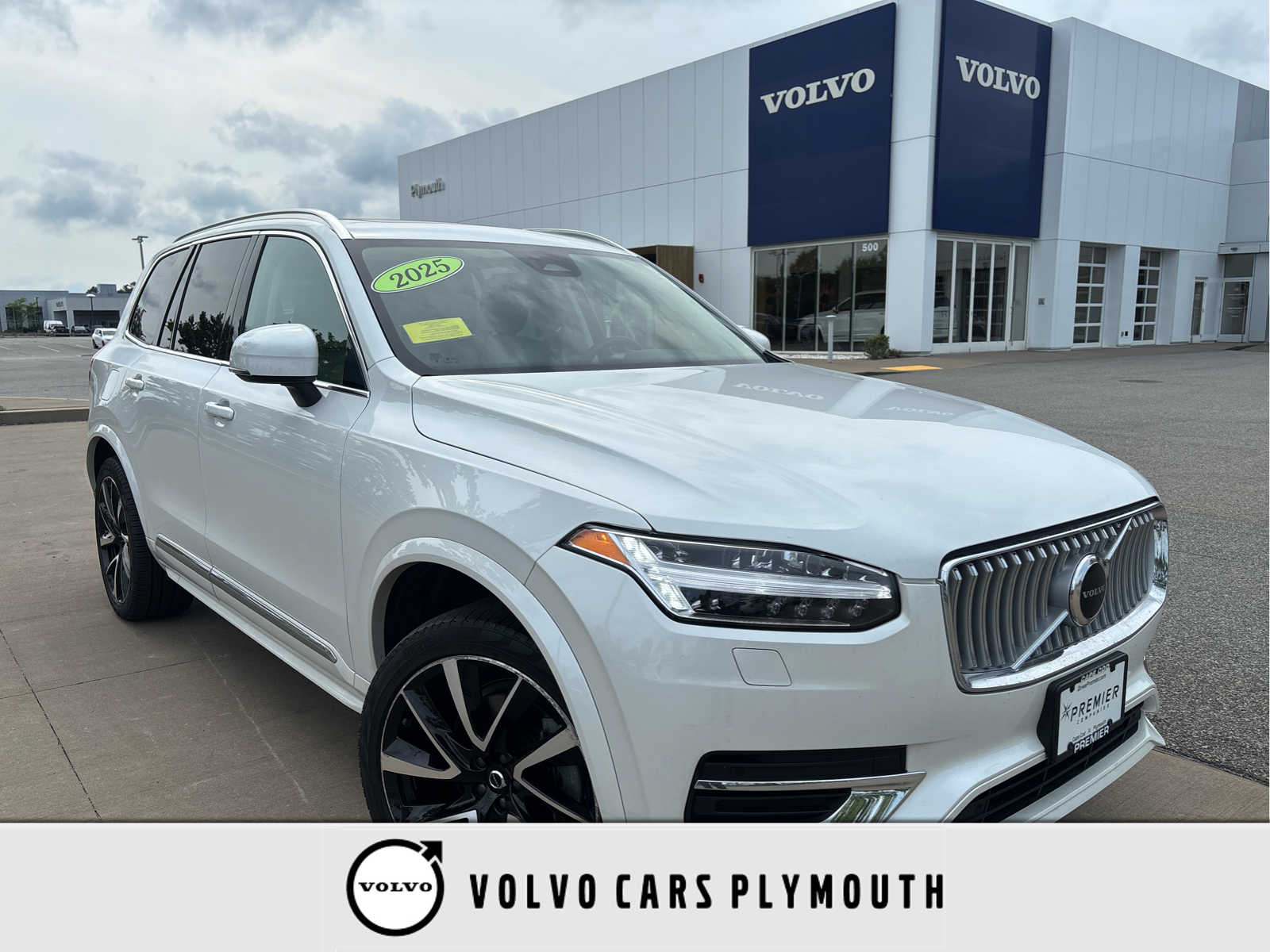 2025 Volvo XC90 B5 Core Bright Theme AWD