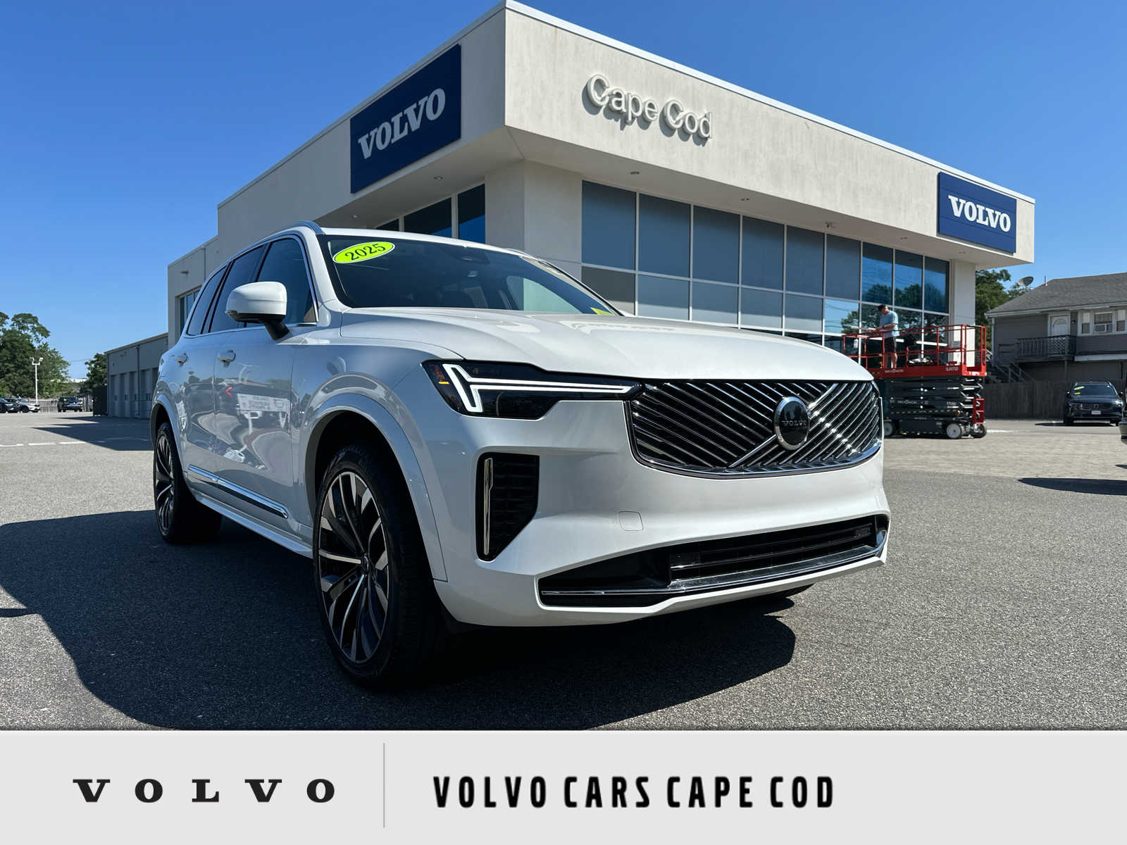 Crystal White Metallic 2025 Volvo XC90 SUV / Crossover All-Wheel Drive 8-Speed Automatic