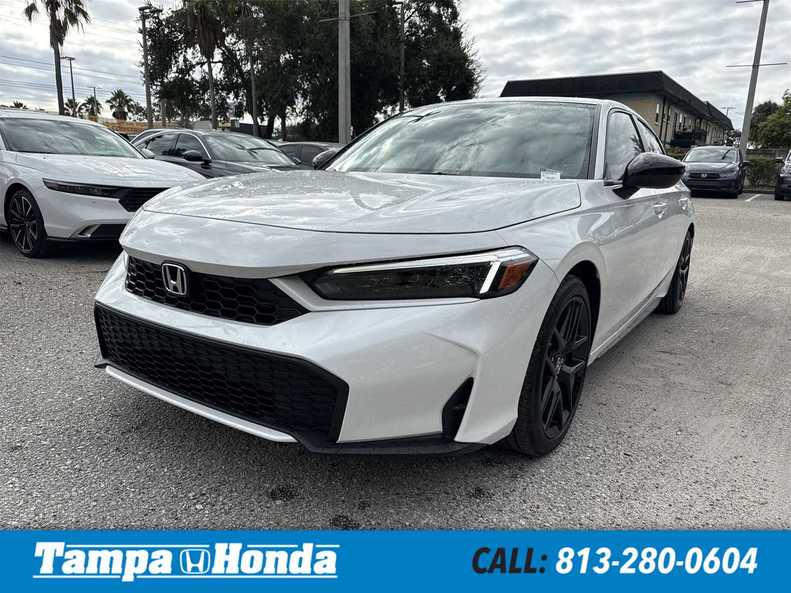 2025 Honda Civic Hatchback Hybrid Sport Touring photo 2