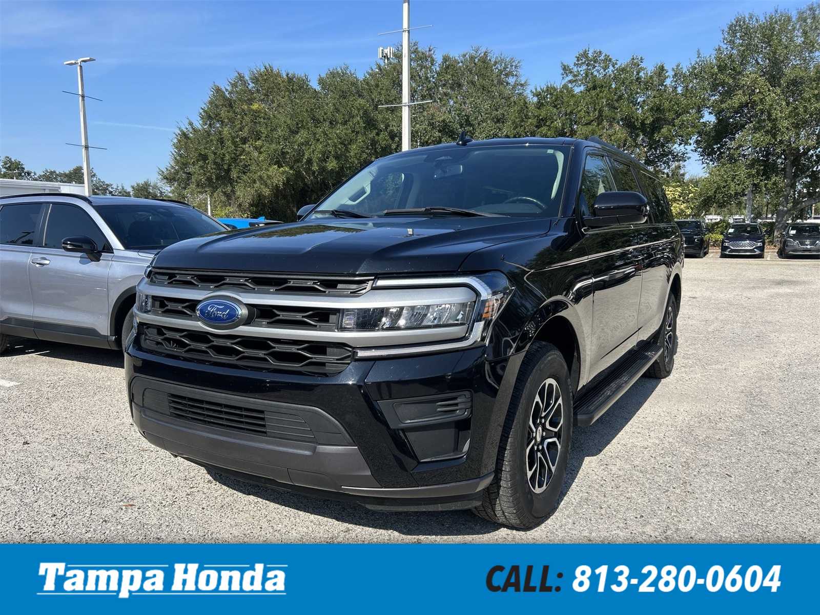 2024 Ford Expedition XLT's photo