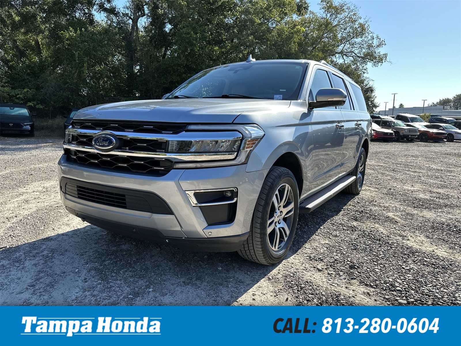 2024 Ford Expedition Limited's photo