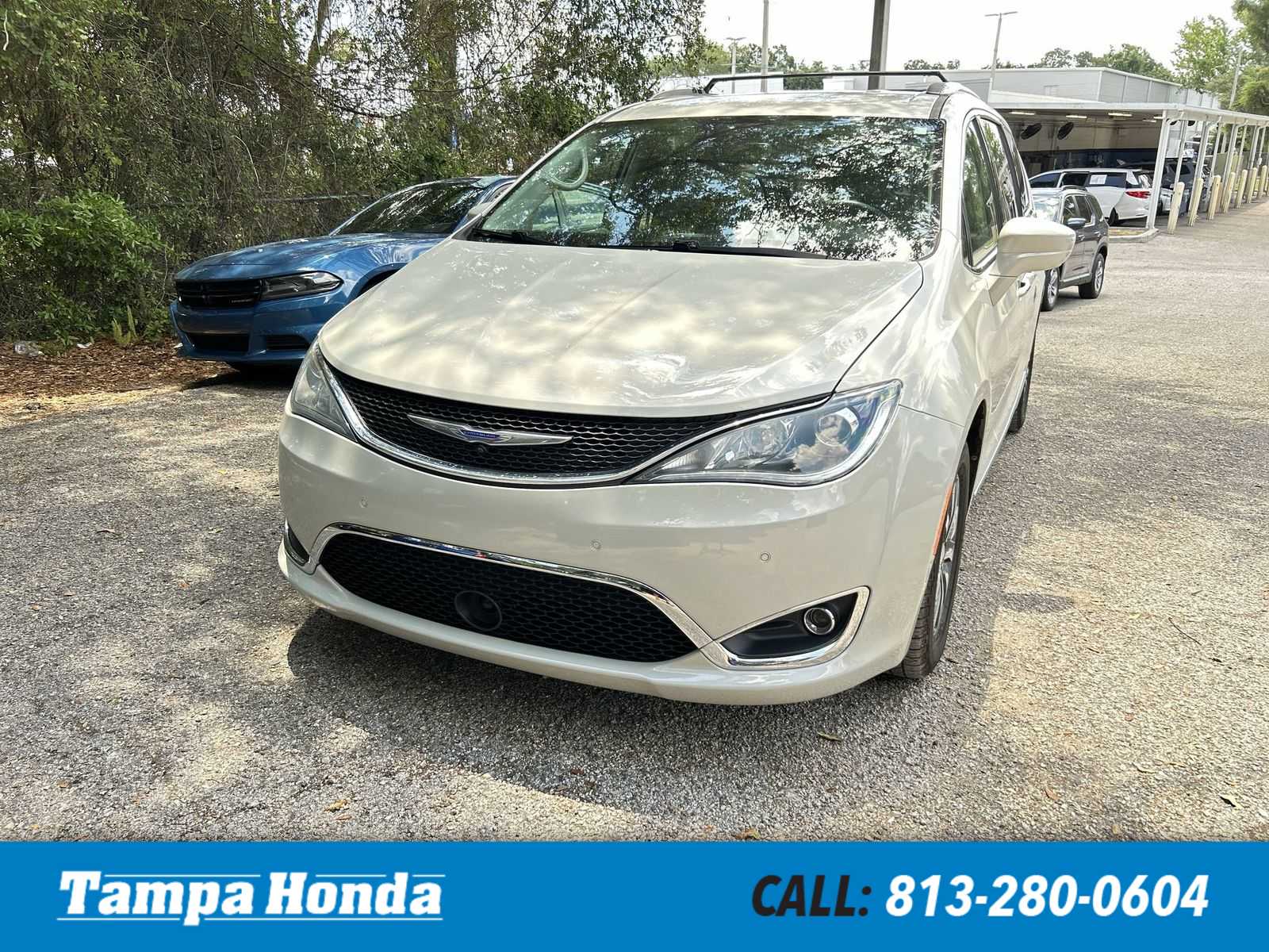 2020 Chrysler Pacifica Touring L Plus's photo