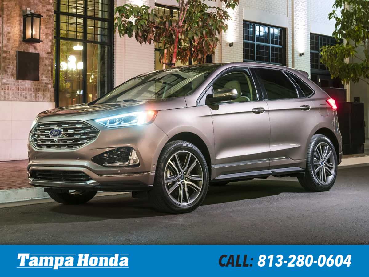 2019 Ford Edge Titanium