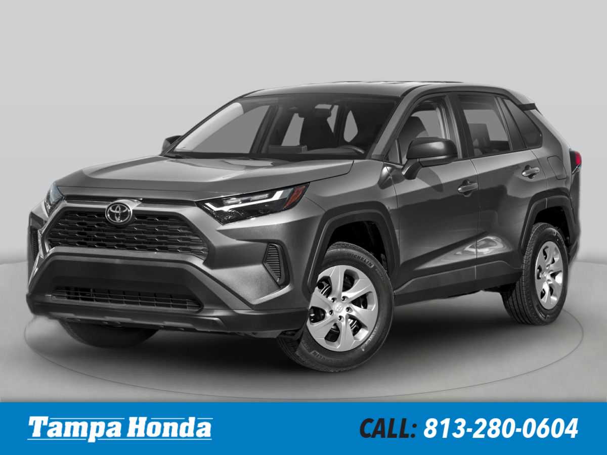 2024 Toyota RAV4 XLE's photo