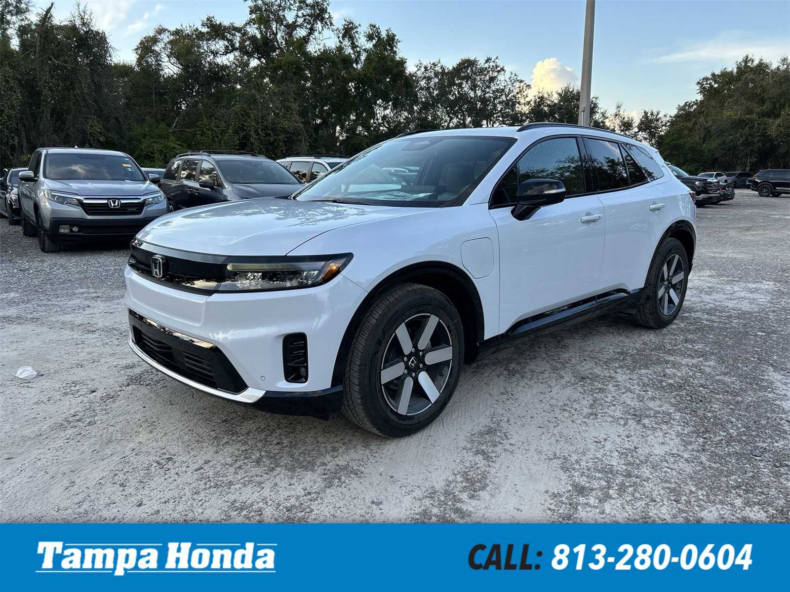 2026 Honda Prologue Touring's photo