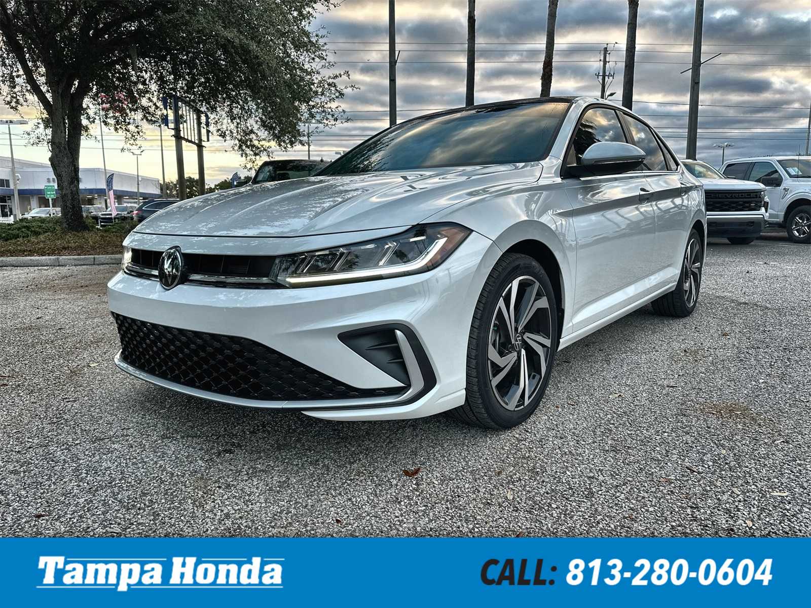 2025 Volkswagen Jetta SEL's photo