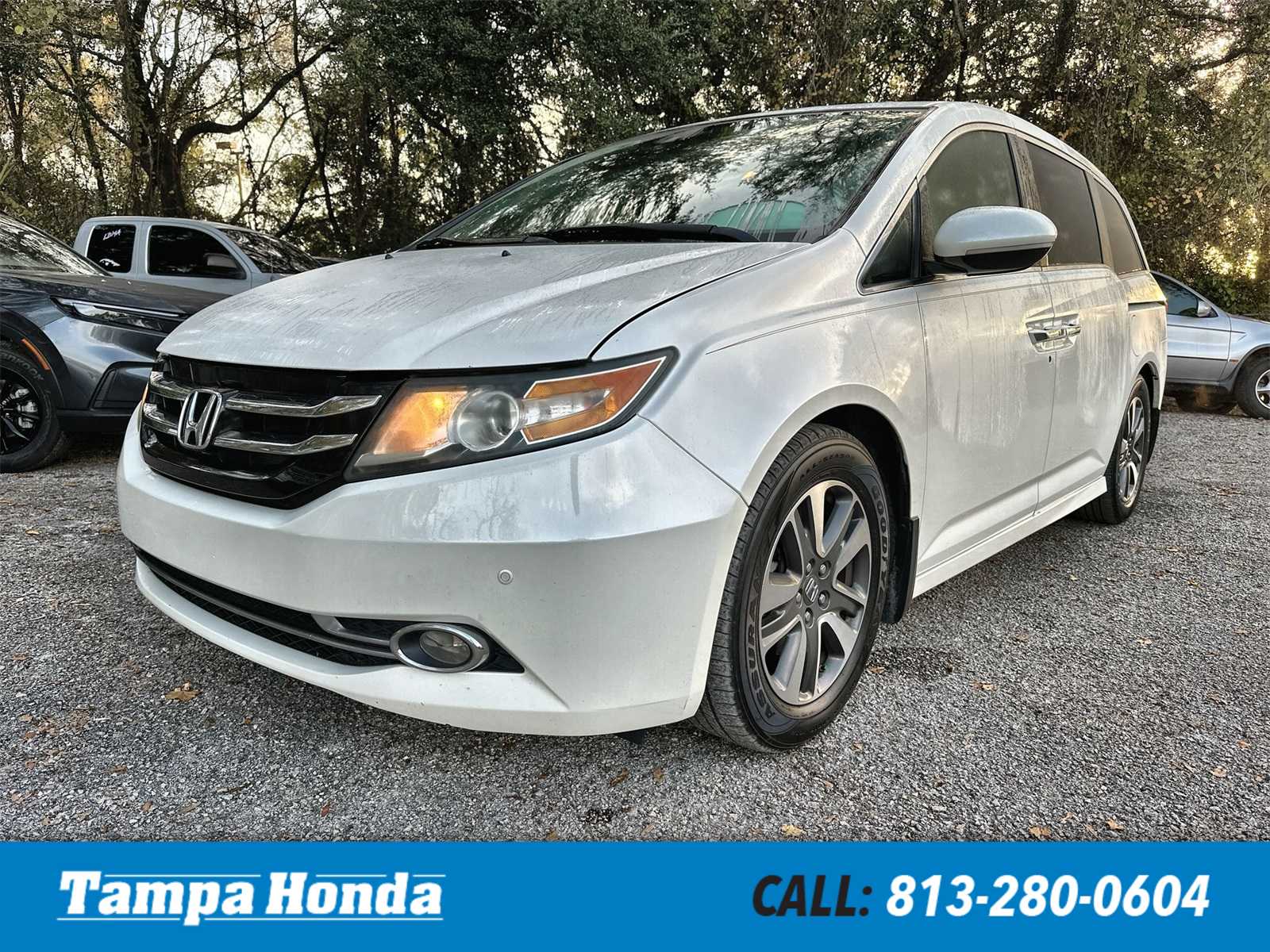 2015 Honda Odyssey Touring's photo