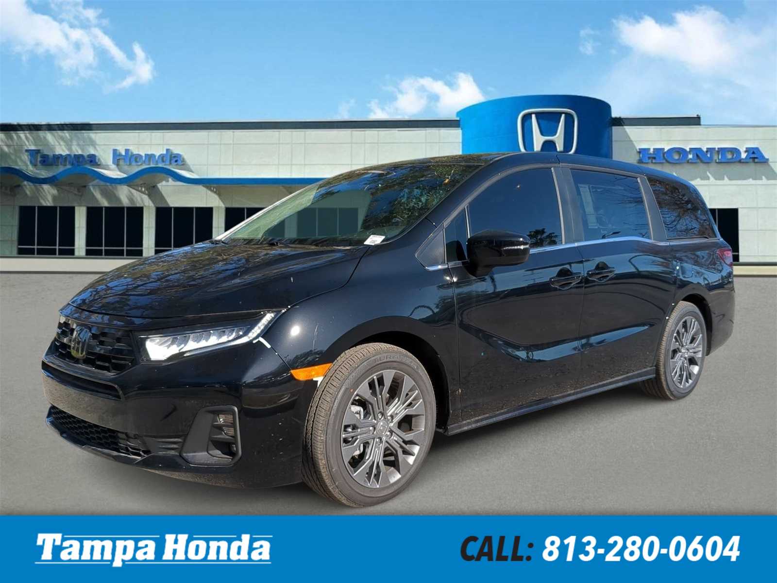 2025 Honda Odyssey Touring's photo