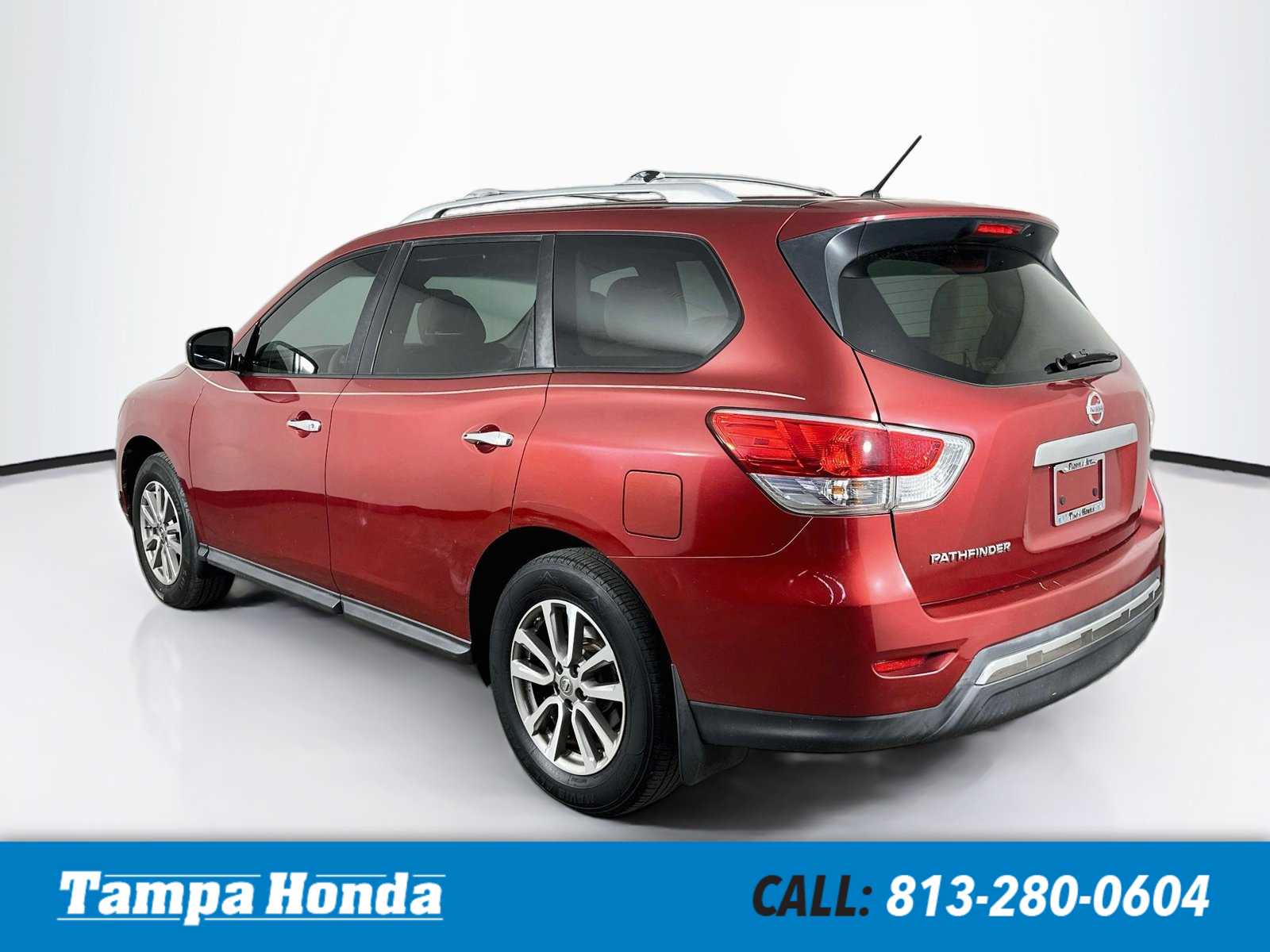 Cayenne Red 2014 Nissan Pathfinder SUV / Crossover Front-Wheel Drive Continuously Variable Transmission