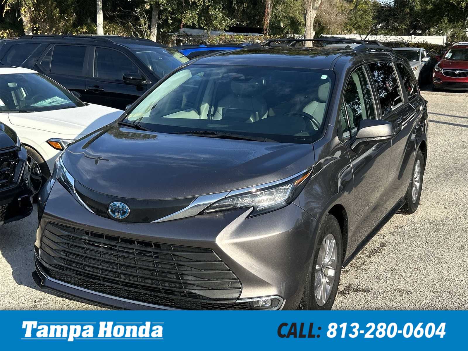 2022 Toyota Sienna XLE