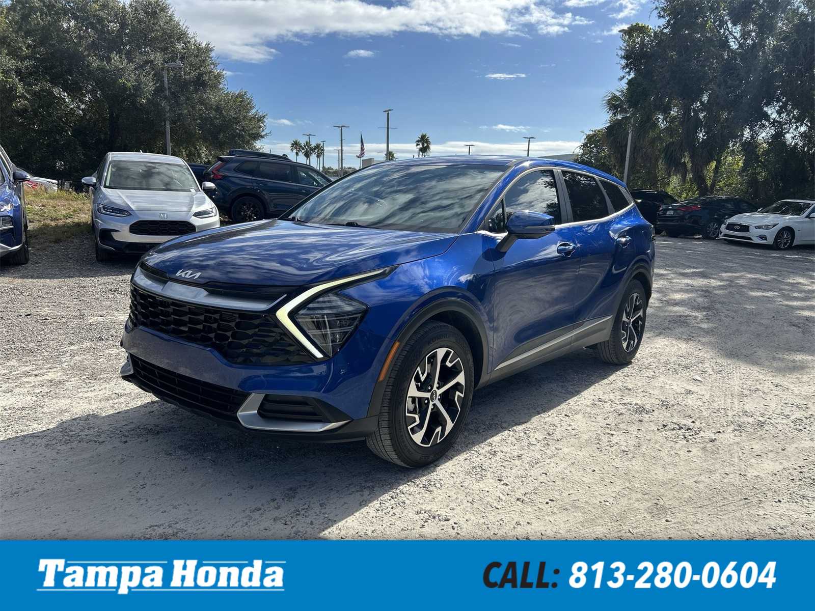 2024 Kia Sportage EX's photo