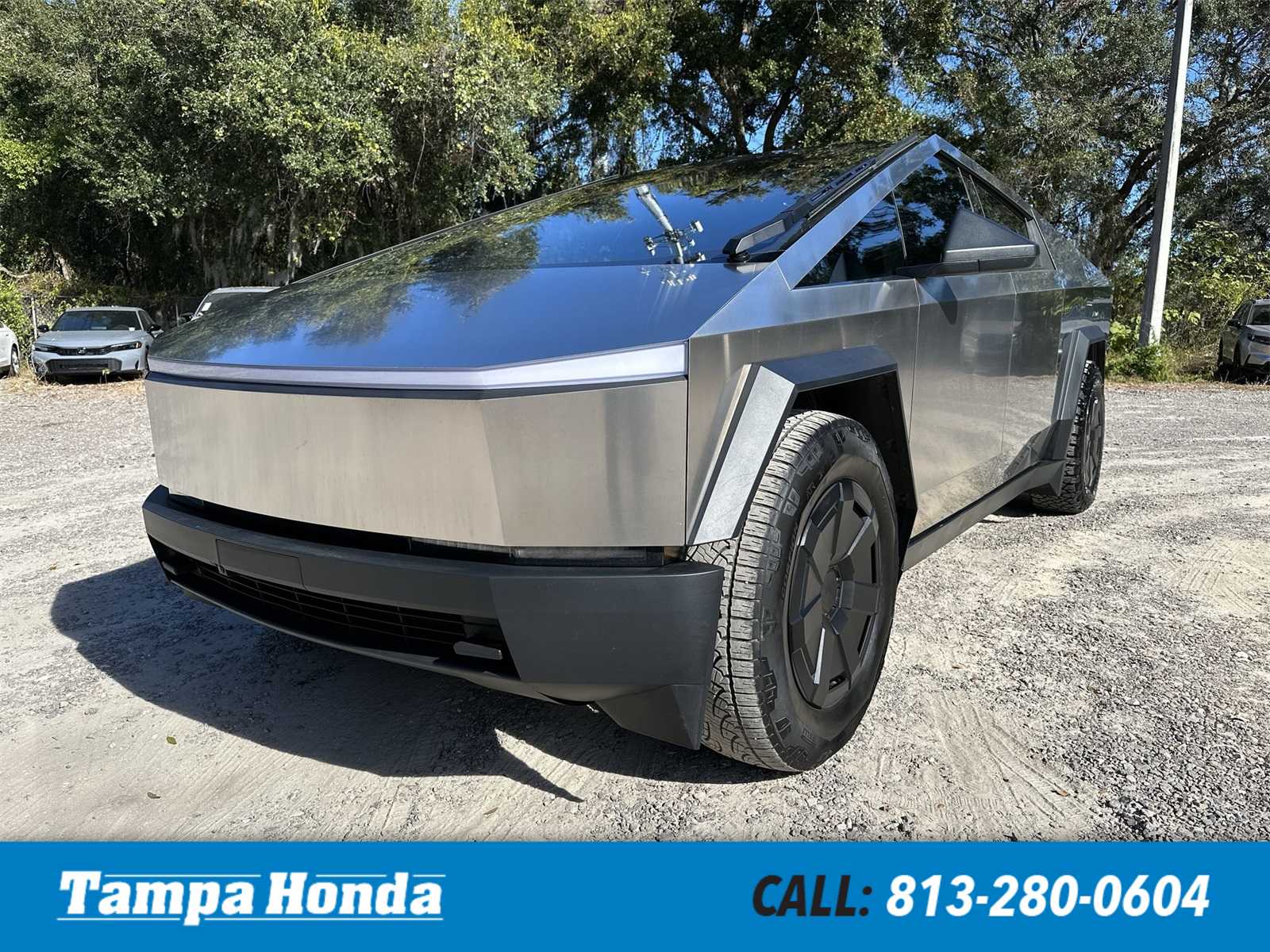 2024 Tesla Cybertruck Base's photo