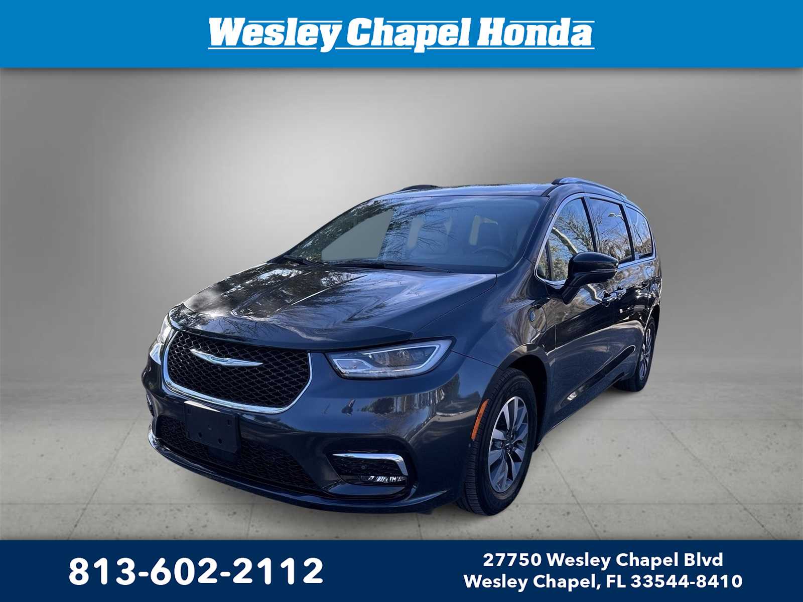 2021 Chrysler Pacifica Hybrid Touring L's photo