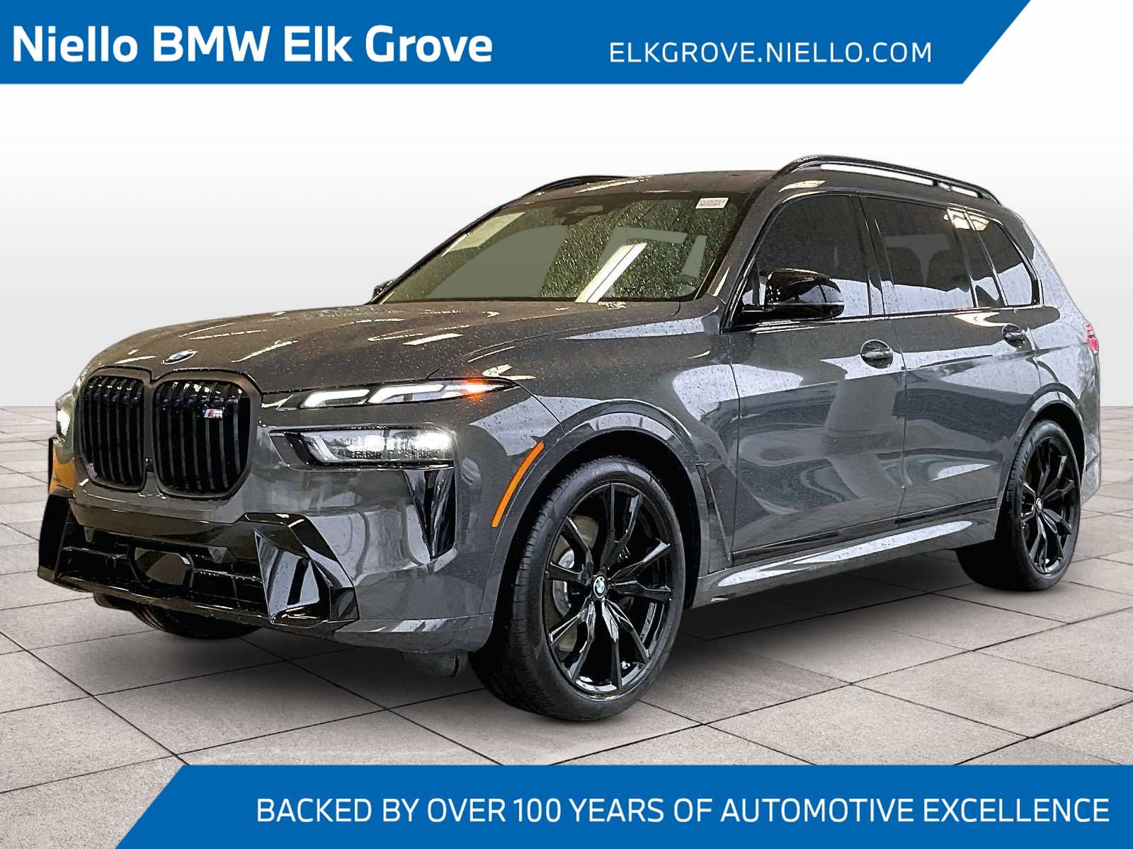 2025 BMW X7 M60i AWD