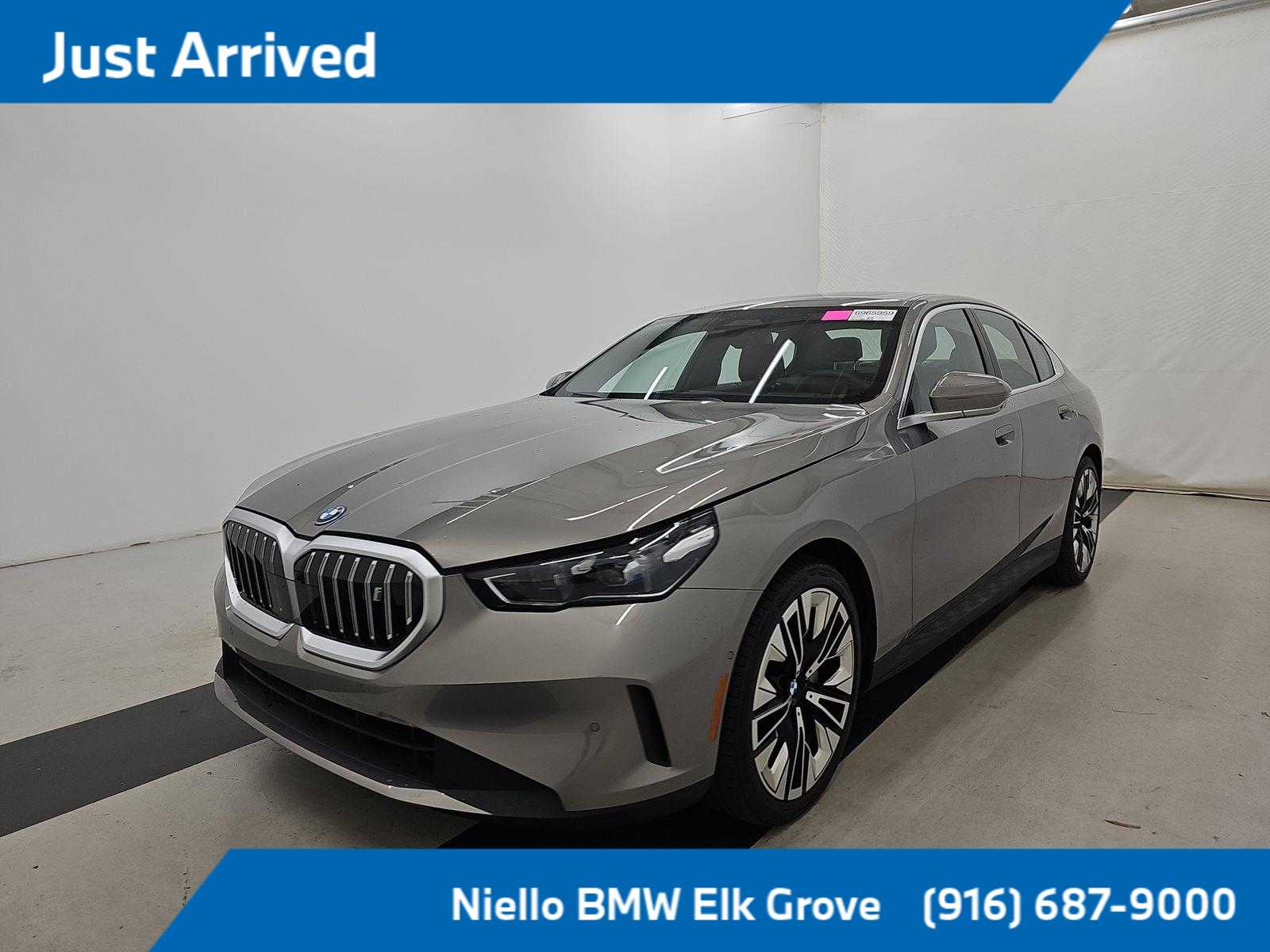 Gray (Oxide Grey Metallic) 2026 BMW i5 Sedan All-Wheel Drive 1-Speed Automatic