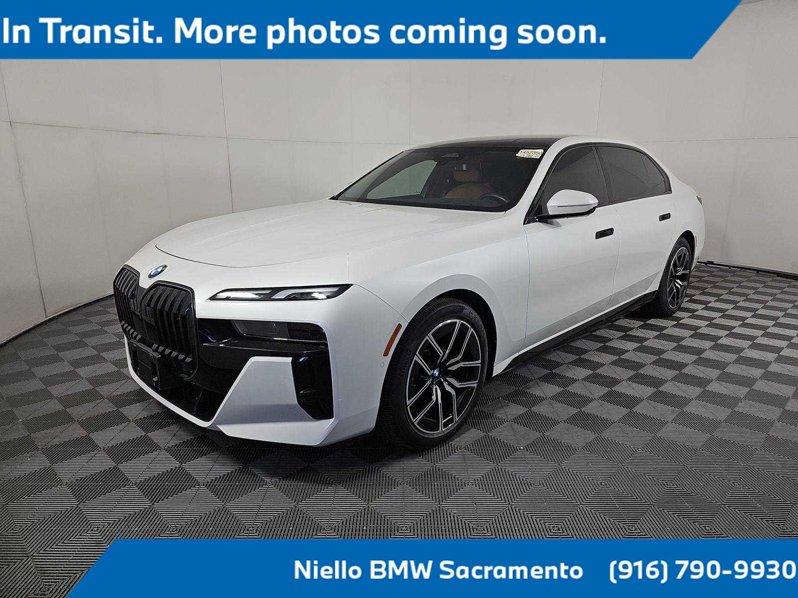 Mineral White Metallic 2025 BMW 7 Series Sedan All-Wheel Drive 8-Speed Automatic