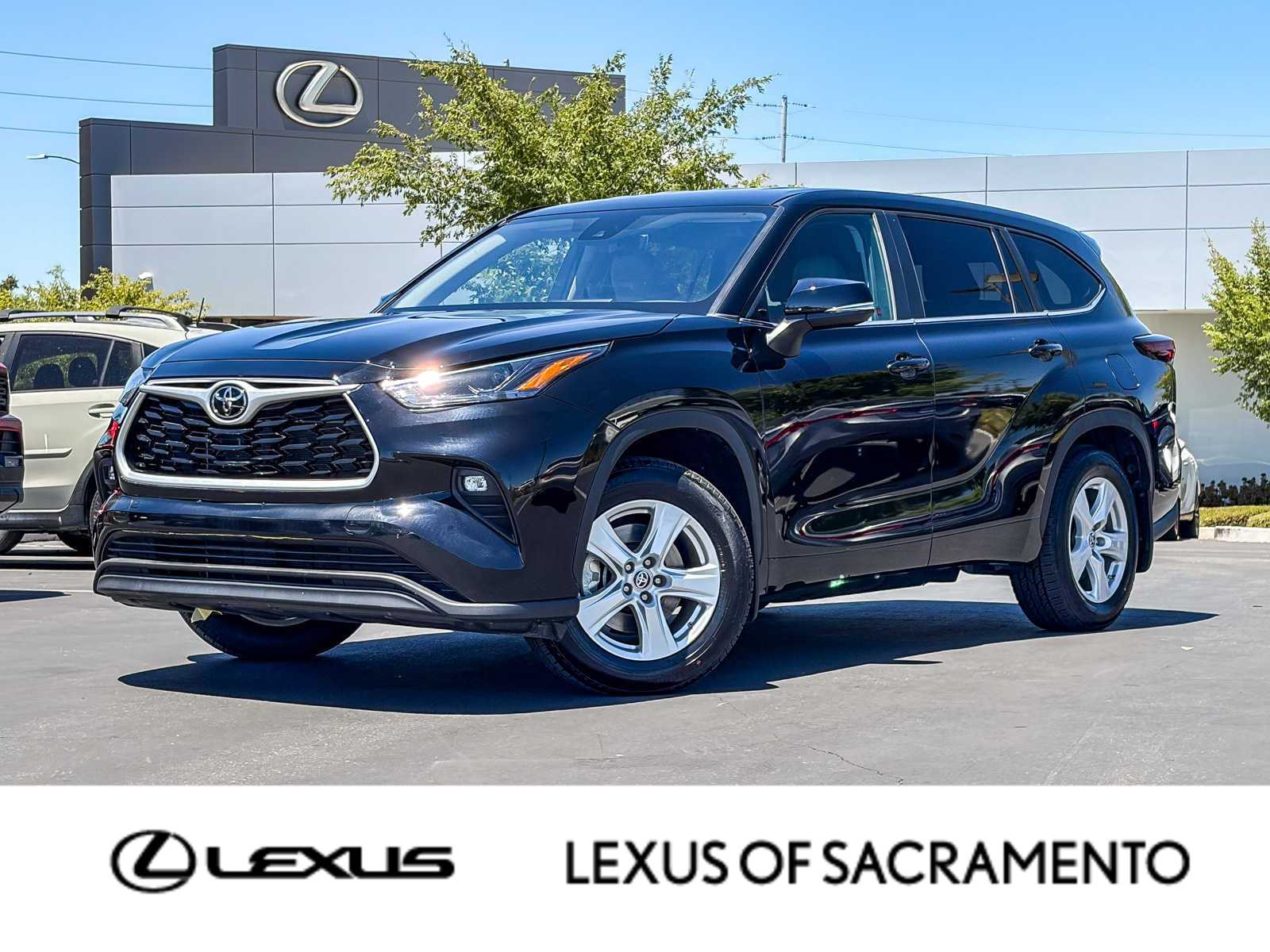 Midnight Black Metallic 2024 Toyota Highlander SUV / Crossover Front-Wheel Drive 8-Speed Automatic