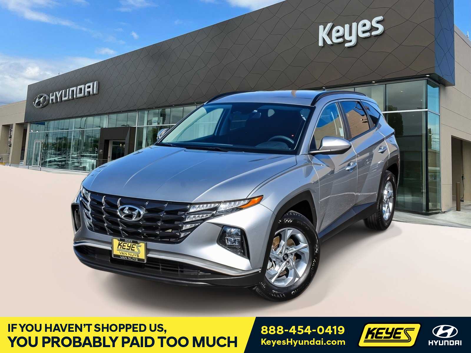 Shimmering Silver 2024 Hyundai Tucson SUV / Crossover Front-Wheel Drive 8-Speed Automatic