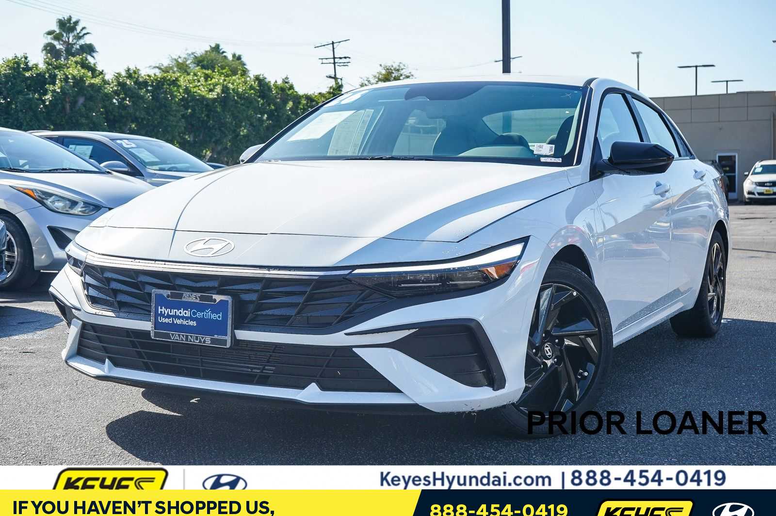 Serenity White 2026 Hyundai Elantra Sedan Front-Wheel Drive Continuously Variable Transmission