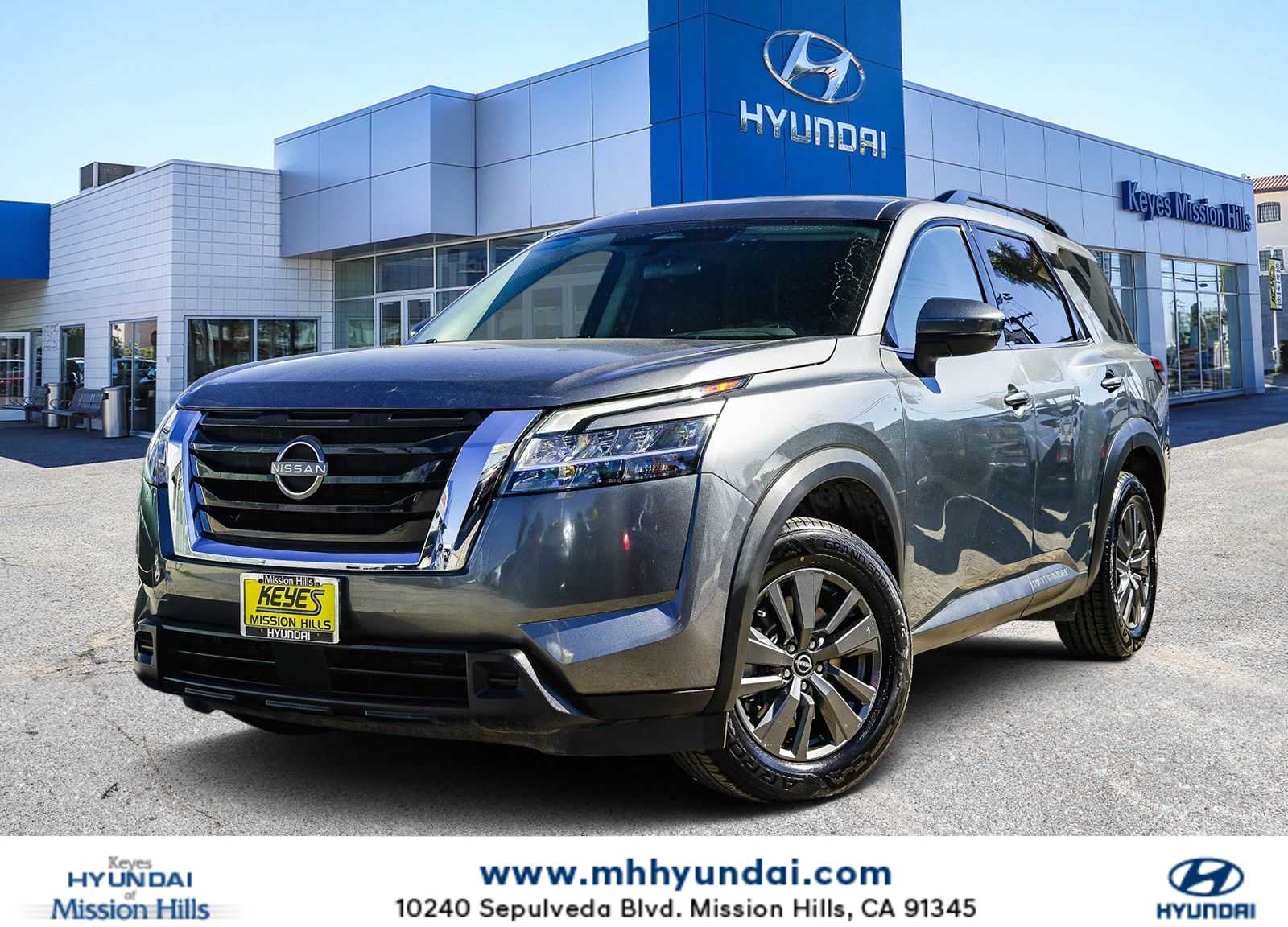 2022 Nissan Pathfinder SV FWD