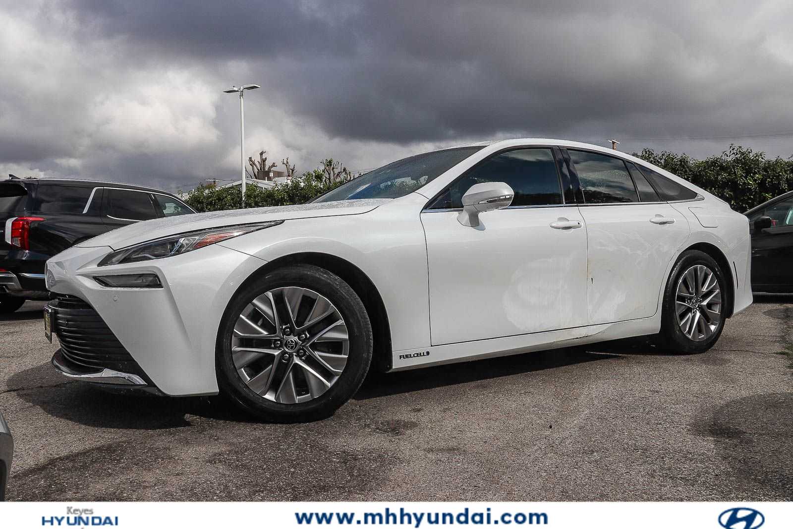 Oxygen White 2022 Toyota Mirai XLE FWD Sedan Rear-Wheel Drive 1-Speed Automatic