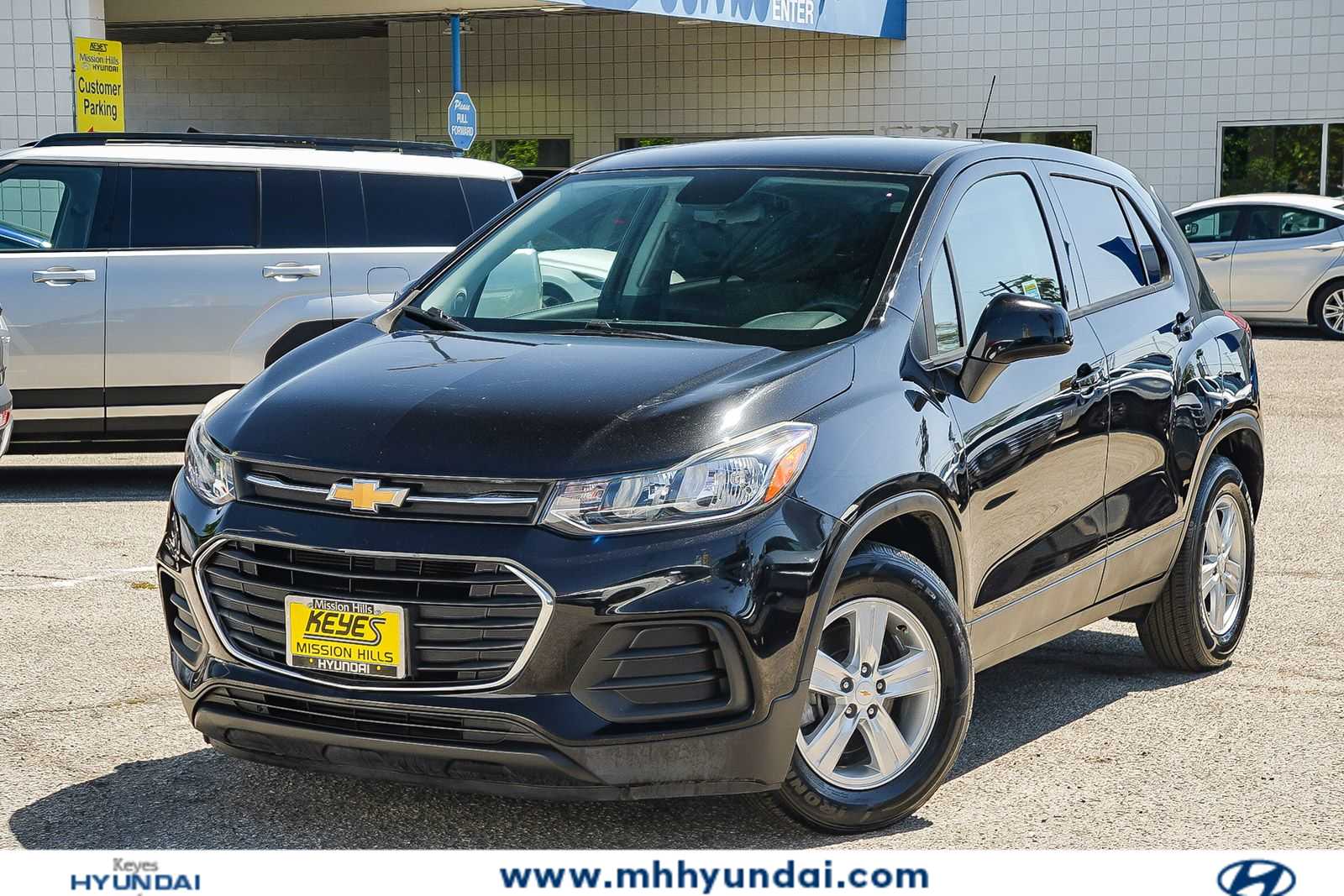 Mosaic Black Metallic 2020 Chevrolet Trax LS FWD SUV / Crossover Front-Wheel Drive 6-Speed Automatic