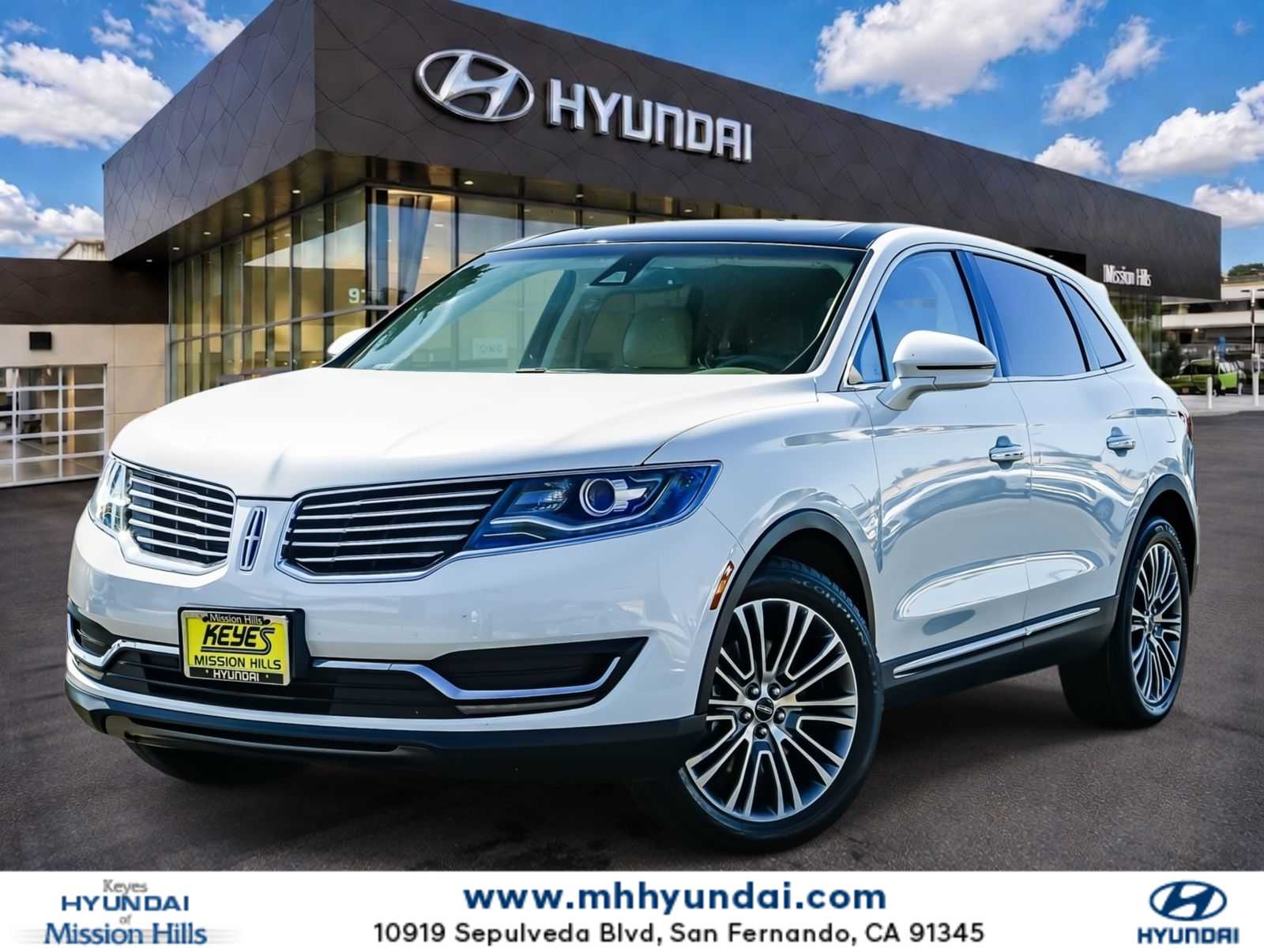 White Platinum Metallic Tri-Coat 2016 Lincoln MKX SUV / Crossover All-Wheel Drive 6-Speed Automatic