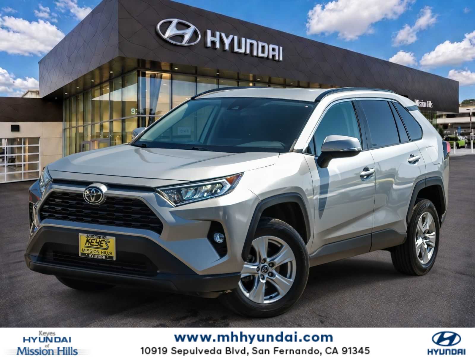 Silver Sky Metallic 2020 Toyota RAV4 SUV / Crossover Front-Wheel Drive 8-Speed Automatic