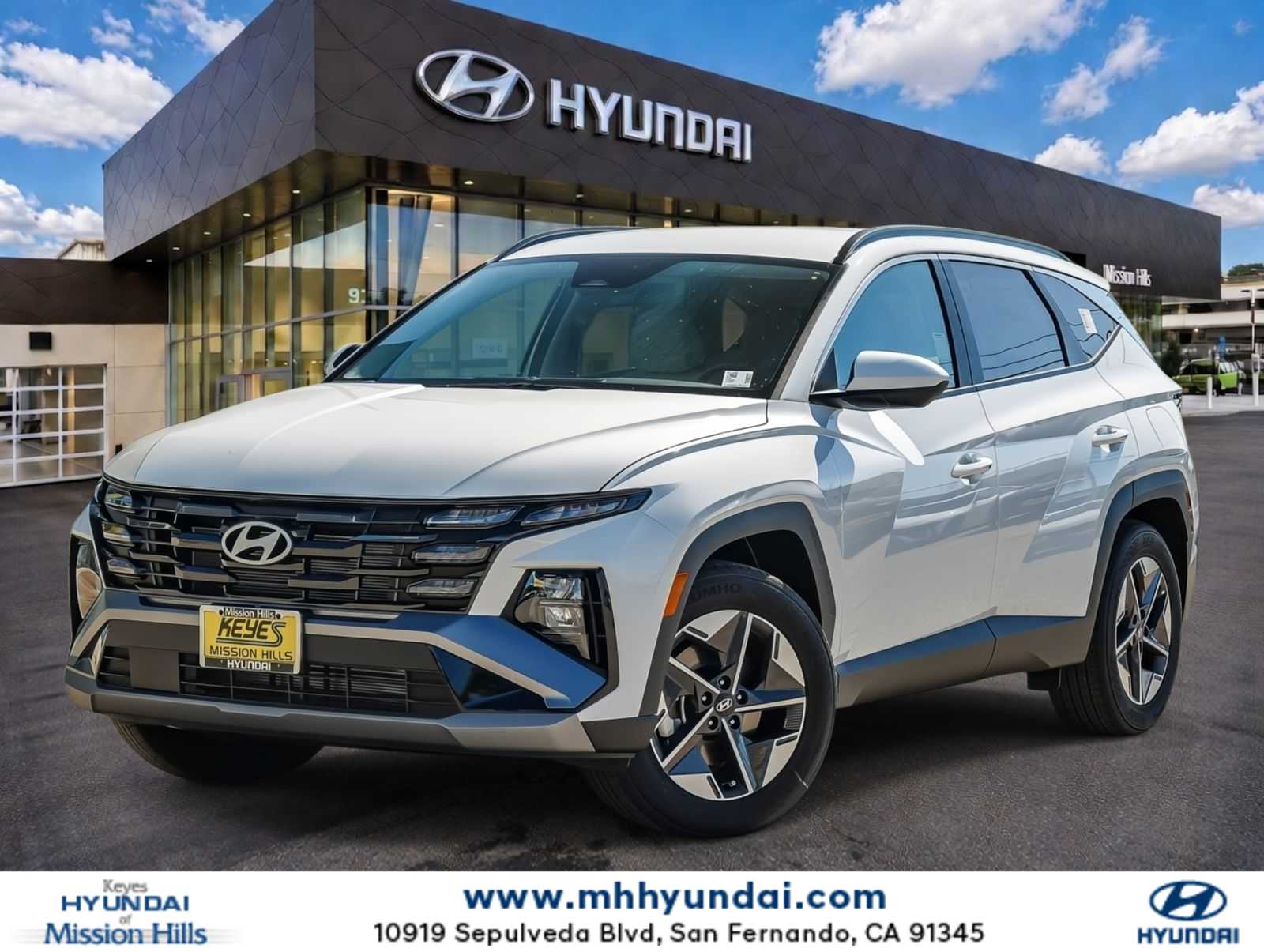 Serenity White Pearl 2026 Hyundai Tucson SEL FWD SUV / Crossover Front-Wheel Drive 8-Speed Automatic