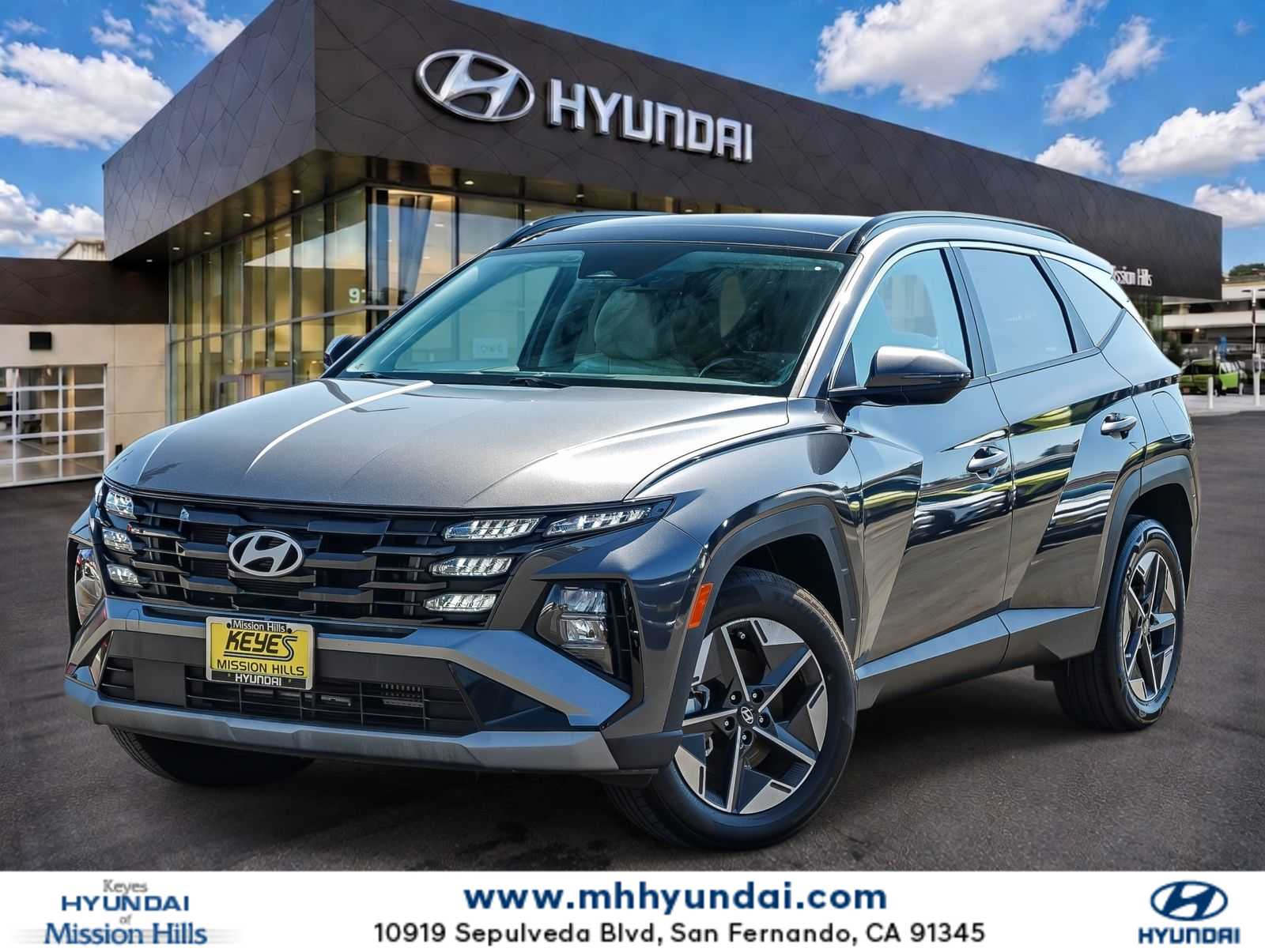 Titan Gray 2025 Hyundai Tucson Hybrid SUV / Crossover All-Wheel Drive 6-Speed Automatic