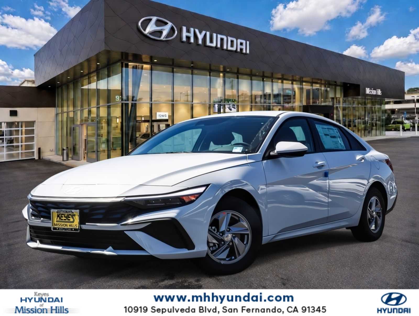 Serenity White 2026 Hyundai Elantra SE FWD Sedan Front-Wheel Drive Continuously Variable Transmission