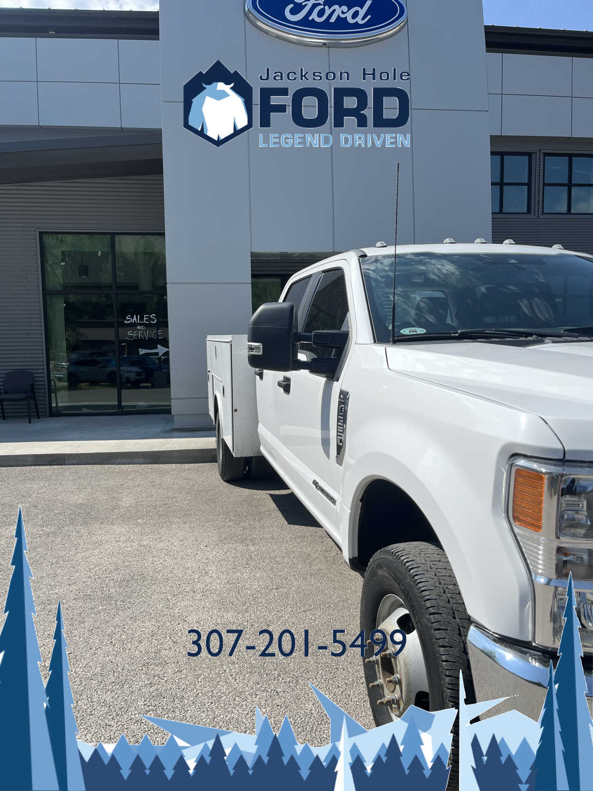 2022 Ford Super Duty F-350 DRW XL 4WD Crew Cab 179 WB 60 CA 4