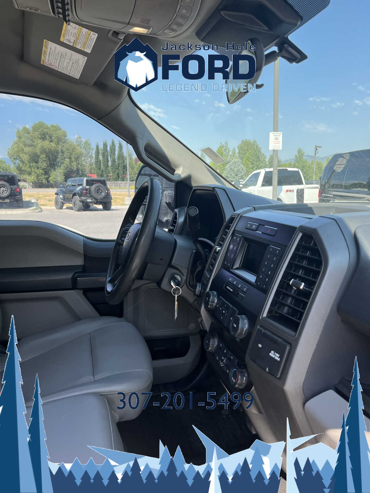 2022 Ford Super Duty F-350 DRW XL 4WD Crew Cab 179 WB 60 CA 8