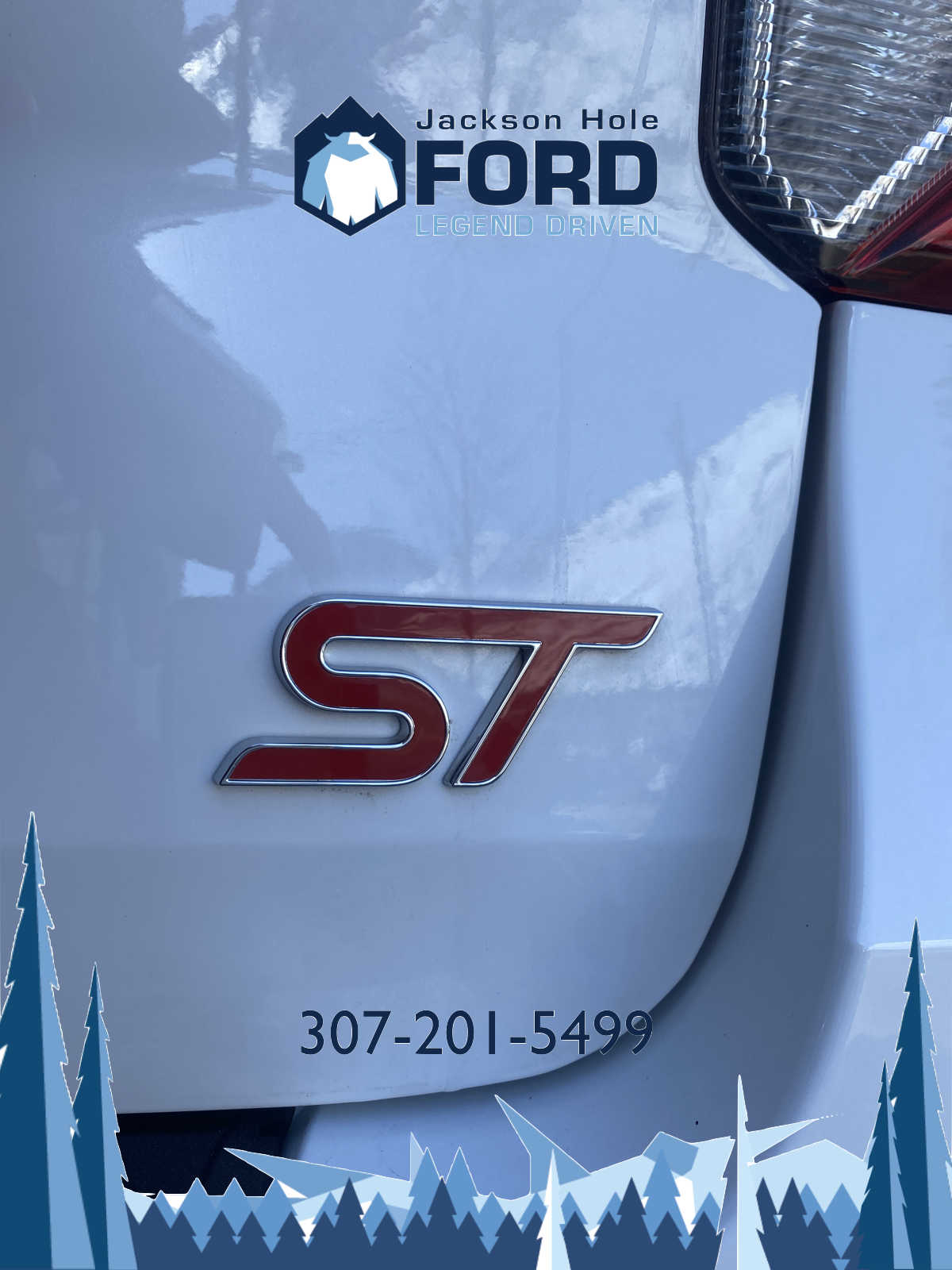 2024 Ford Explorer ST 11