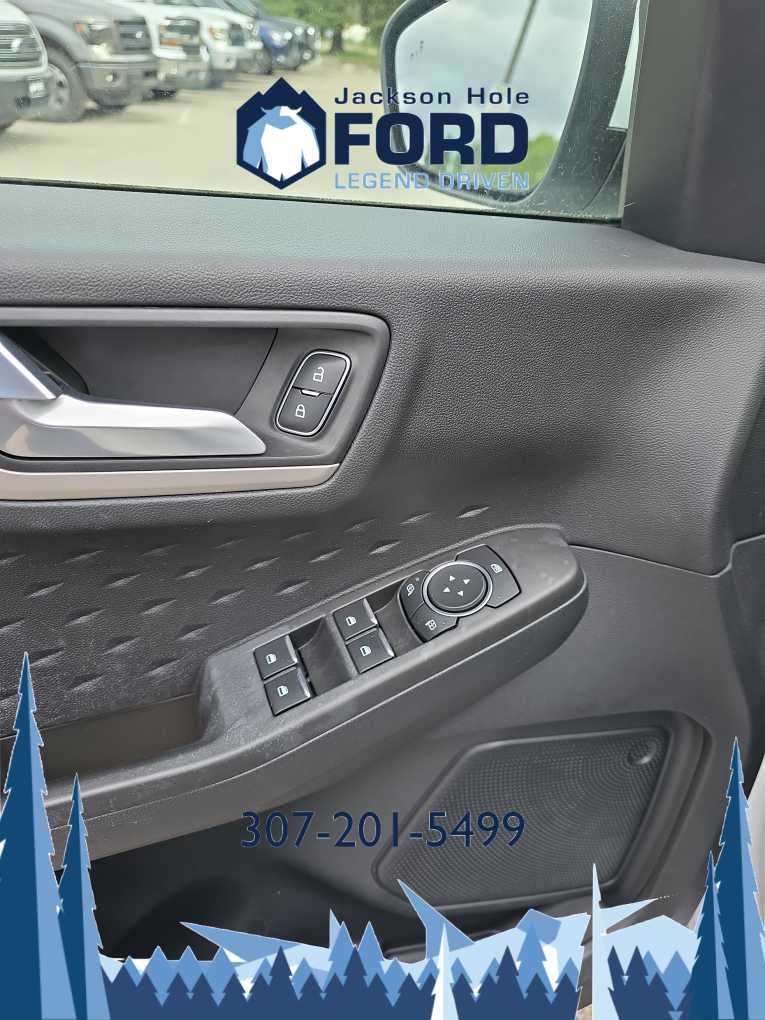 2020 Ford Escape SE 19
