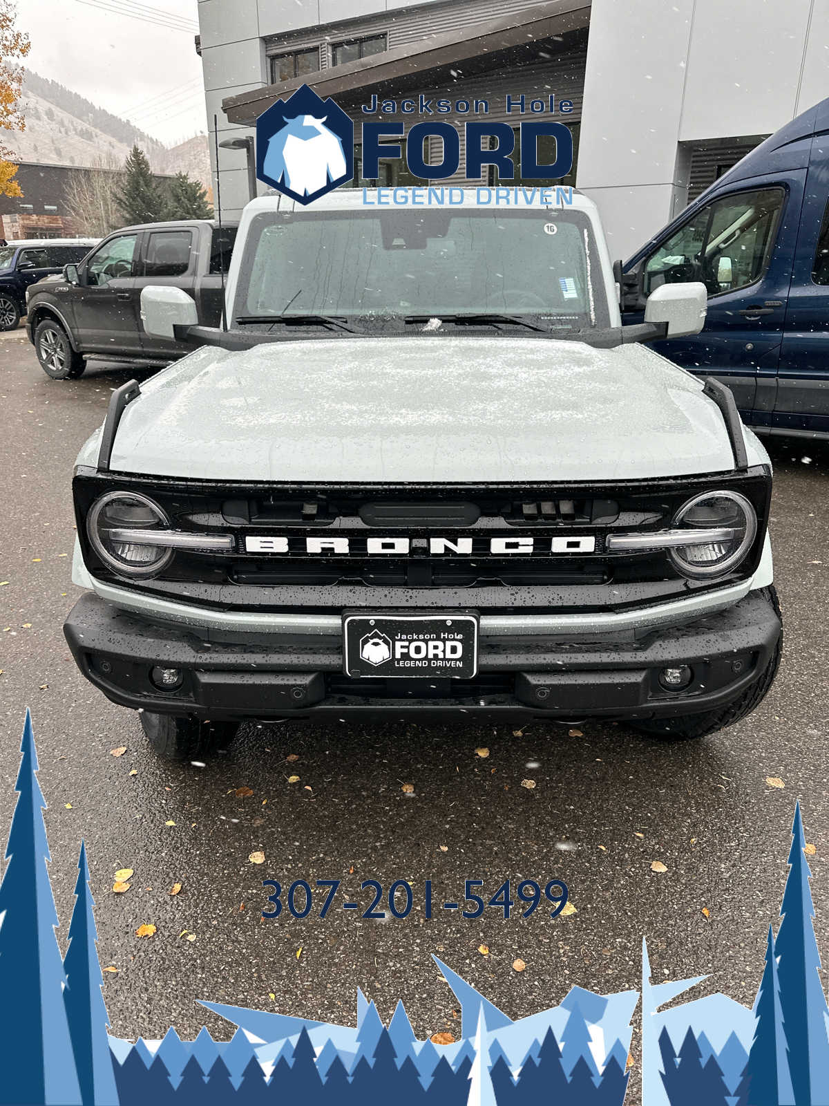 2024 Ford Bronco Outer Banks 2