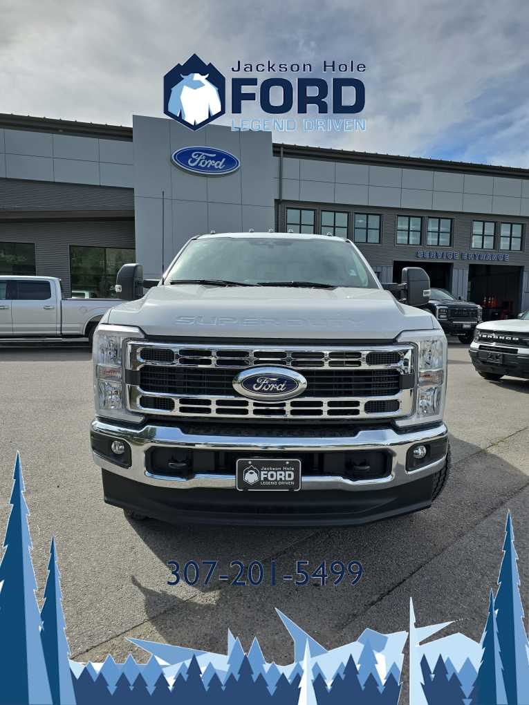 2024 Ford Super Duty F-250 SRW XLT 4WD Crew Cab 6.75 Box 2