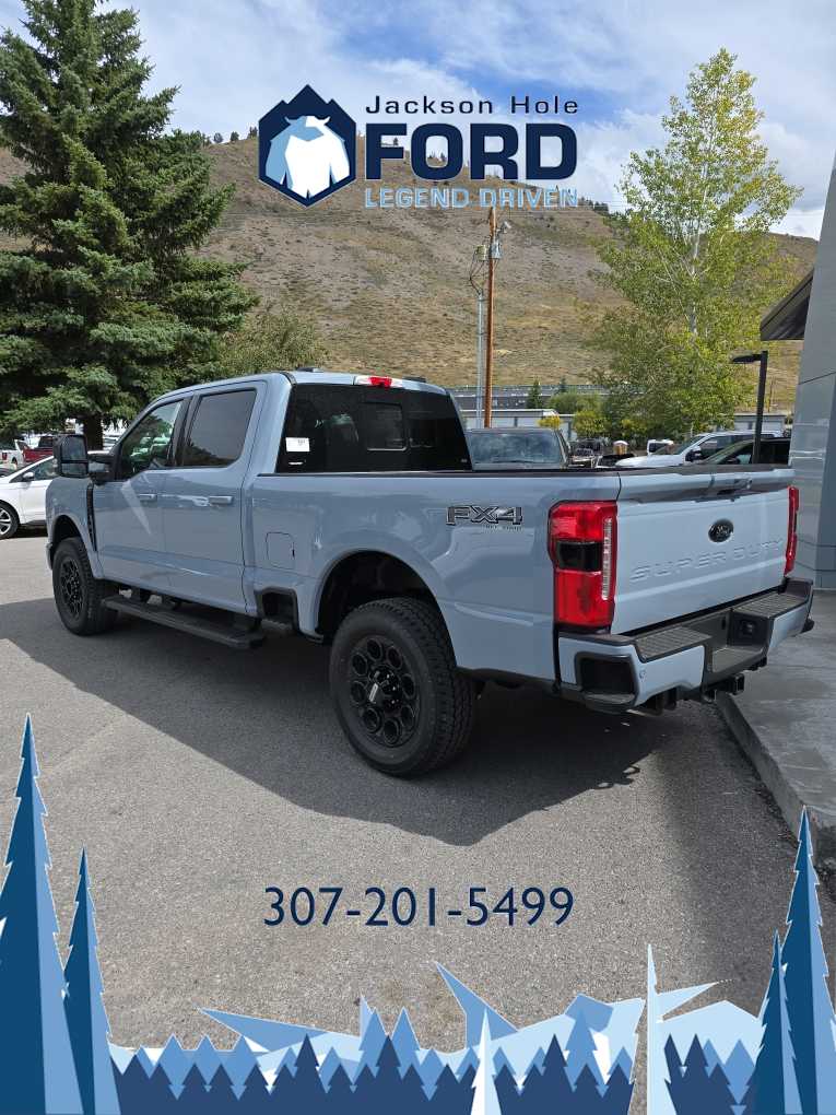 2024 Ford Super Duty F-250 SRW LARIAT 4WD Crew Cab 6.75 Box 7