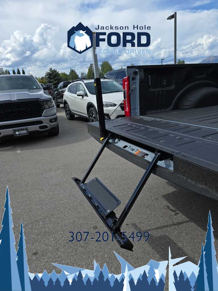 2024 Ford Super Duty F-250 SRW LARIAT 4WD Crew Cab 6.75 Box 43