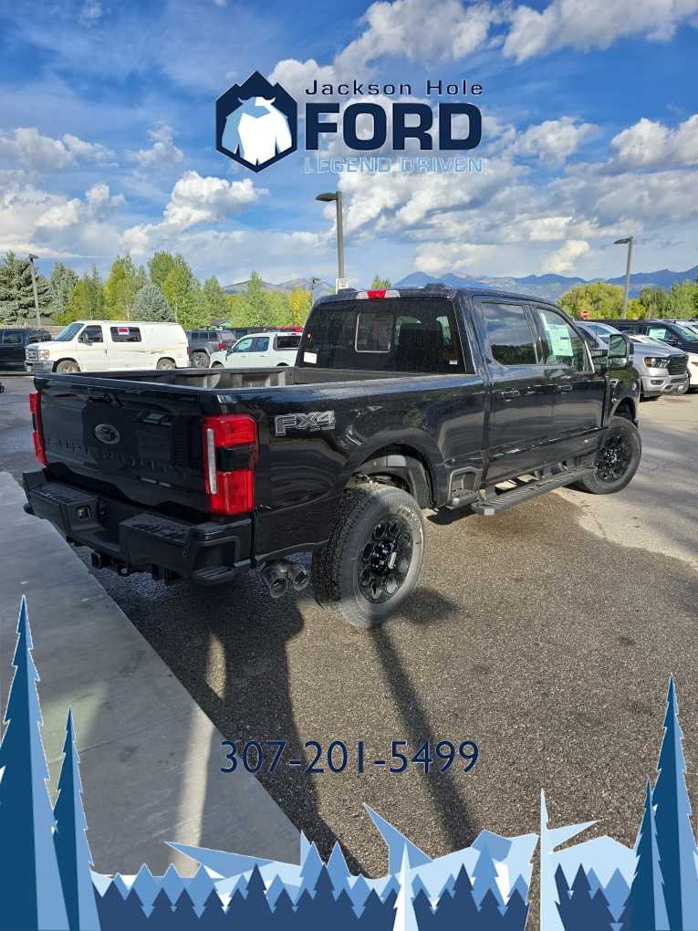 2024 Ford Super Duty F-350 SRW LARIAT 4WD Crew Cab 6.75 Box 7