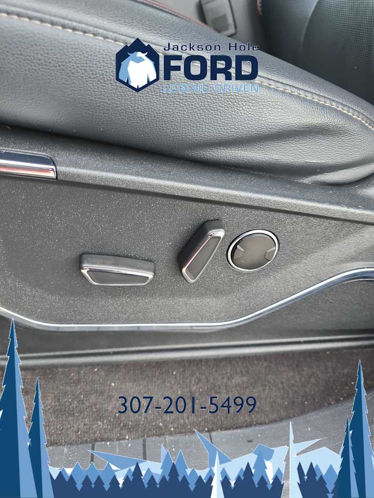 2021 Ford F-150 LARIAT 4WD SuperCrew 5.5 Box 33