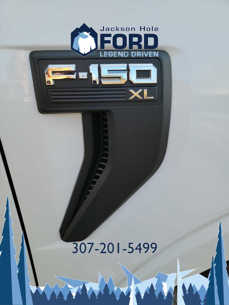 2024 Ford F-150 XL 4WD SuperCrew 5.5 Box 9